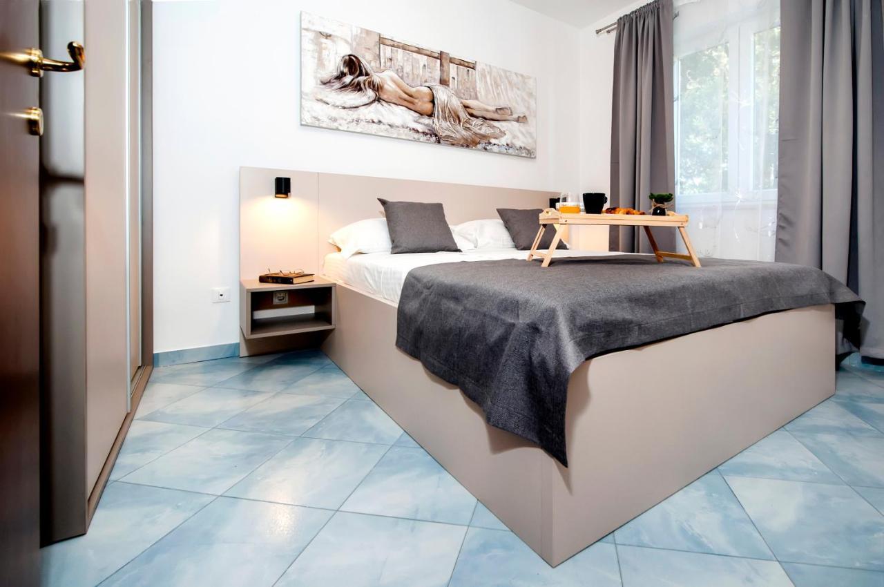 F&R Apartments II Rovinj Exteriér fotografie